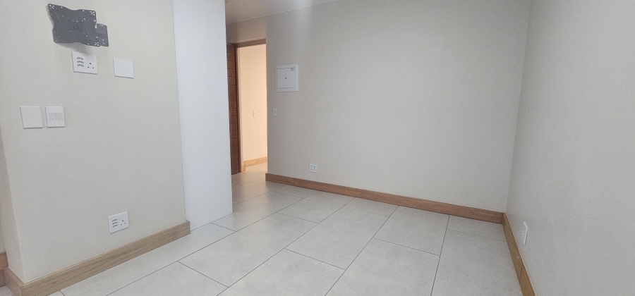 5 Bedroom Property for Sale in Paradise Beach Western Cape
